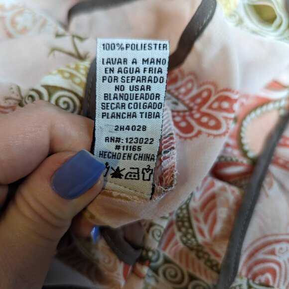 Cecico Collection Sheer Floral/Paisley Top Size Small NWT - Picture 12 of 13